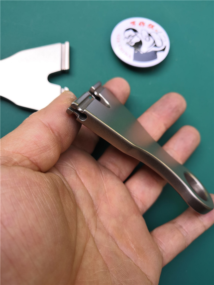 No-tie-slot version